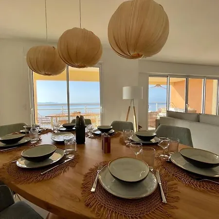 Paillote Perchee A 180 ° Sur La Apartman