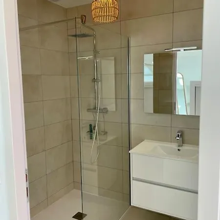 Paillote Perchee A 180 ° Sur La Apartamento