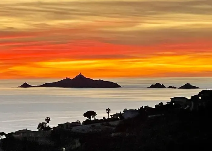 Apartment Paillote Perchee A 180 ° Sur La