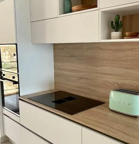 Paillote Perchee A 180 ° Sur La * Ajaccio (Corsica)